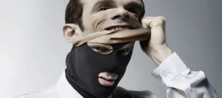 Os riscos financeiros de um roubo de identidade on-line